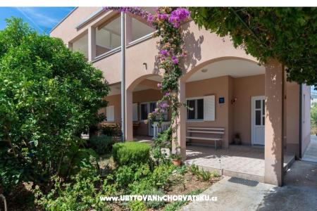 Apartments Samac Trogir Croatia