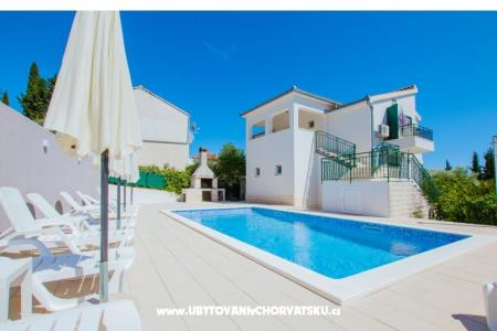 Apartments Milović 30 m od more Trogir Croatia