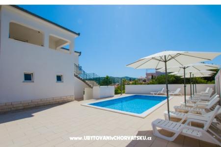 Apartments Milović 30 m od more photo 3