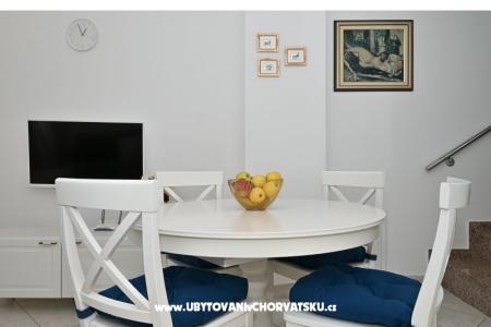 Anamaria photo 5