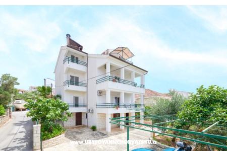 Apartments Vila Veljko Trogir Croatia