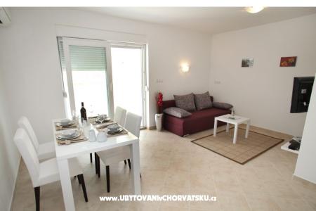 Villa IRIS photo 2