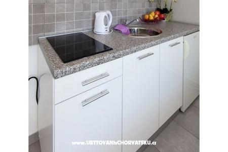 Apartments Suzana i Zlatan photo 4