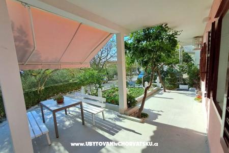 Olive Apartment and Rooms photo 3