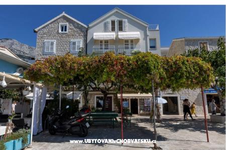 Tučepi Seafront Apartments photo 3