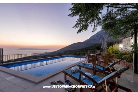 Villa Lapis – Tucepi Croatia