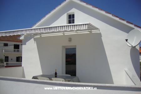 Apartments Longin photo 3