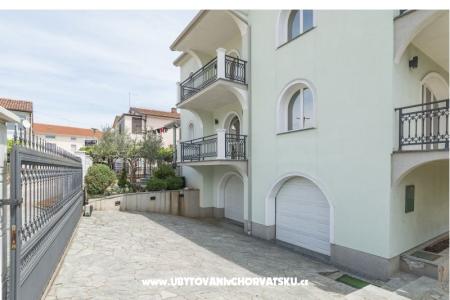 Apartmentts Muzic photo 2