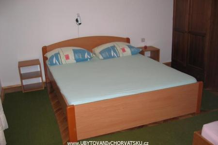 Apartments Perutović photo 2