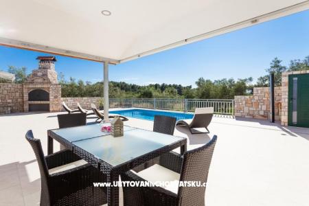 Villa Barbara / Zli stup photo 2