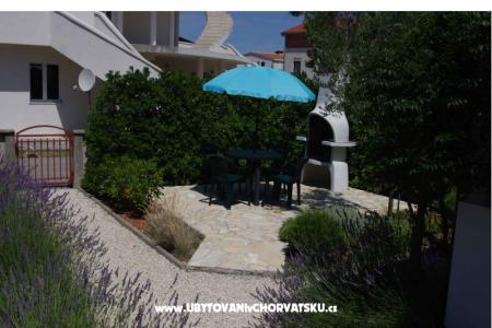 Apartments Dora photo 2