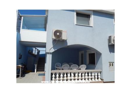 Apartments Ivka photo 2