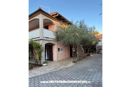 Apartments Katica photo 2