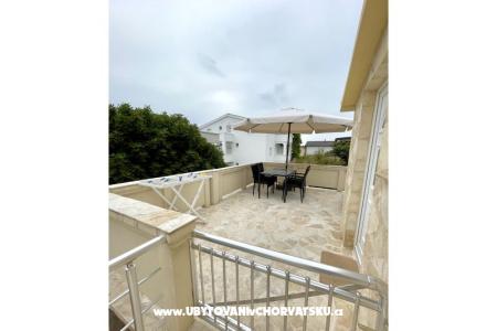 Apartments Leo photo 4