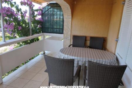 Apartments Leona photo 2