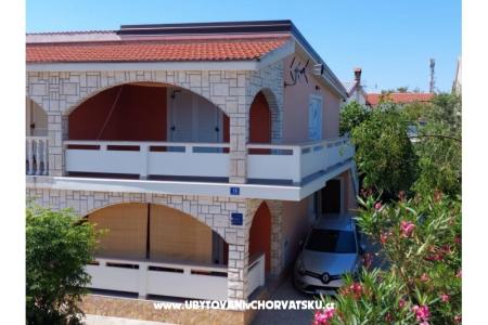 Apartments Peašinović Island of Vir Croatia