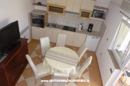 Apartments Vlašić otok Vir photo 4