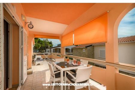 Apartment Lela photo 2