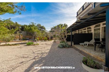 Apartments Villa Agape Vir photo 5