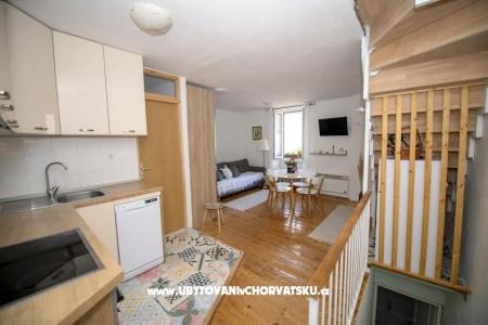 Apartment AndriNa  Vis photo 2