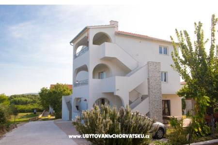 Apartments Biluš Vodice Croatia