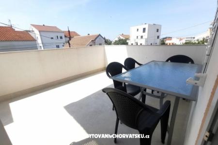 Apartments Ema i Roza photo 5