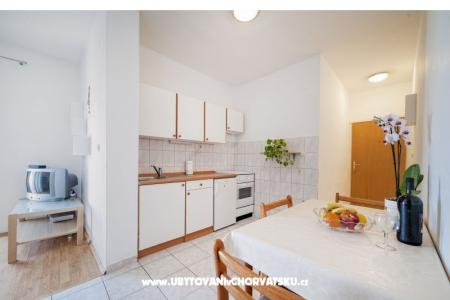 Apartments Maleš photo 2