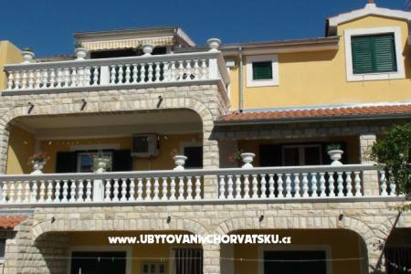 Apartments Milka Vodice Croatia