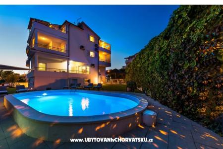 Apartments Tihi photo 3