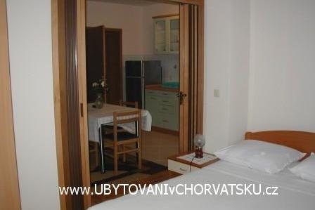 Apartments Šprljan photo 2
