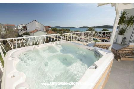 Jakaa Apartment Srima Vodice Croatia