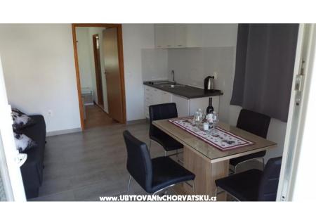 Luka Vodice photo 2