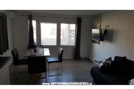 Luka Vodice photo 3