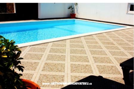 Mariva Holiday Home photo 2
