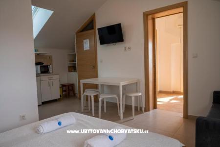 Beach Apartments Marijana photo 3