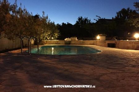 Penthouse with pool Ruža photo 2