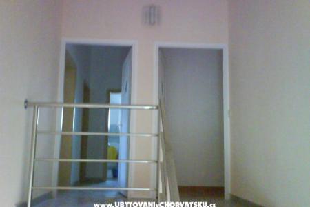 Apartments with swimming pool-Crno photo 3