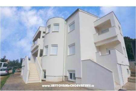 Apartments Sandra (100 m more) photo 3