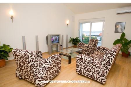Apartments Villa Karma Zadar photo 3