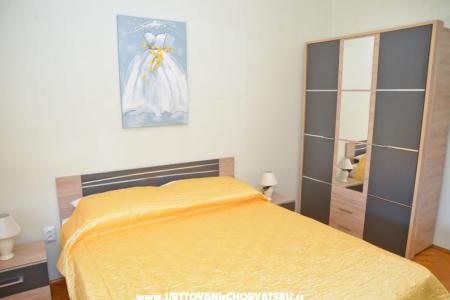 Apartments and rooms Antonio photo 4