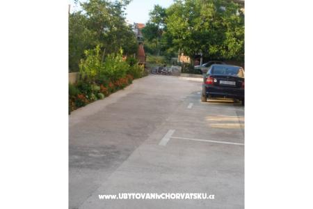 Apartments Bobi photo 4