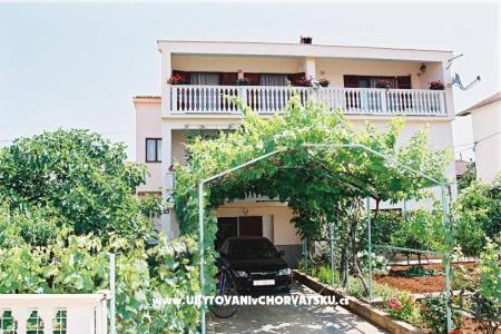 Apartments INA photo 2