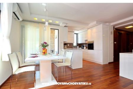 Apartments LuxuryJ&M Zadar photo 2