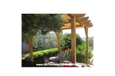 Apartments Villa Violet photo 2