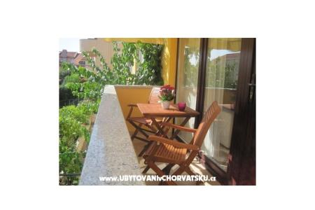 Apartments Villa Violet photo 3