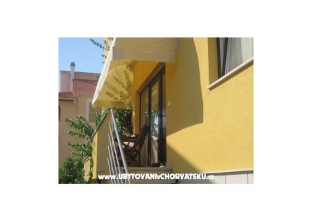 Apartments Villa Violet photo 4