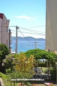 Apartments Zara by the sea photo 3