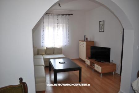 House s bazenom Gaspar photo 5