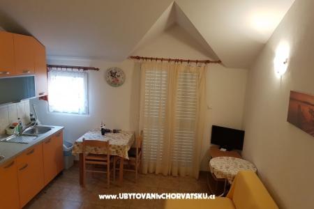 Apartments Jakić  photo 5
