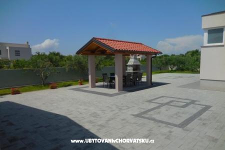 Apartments Jasminka photo 2